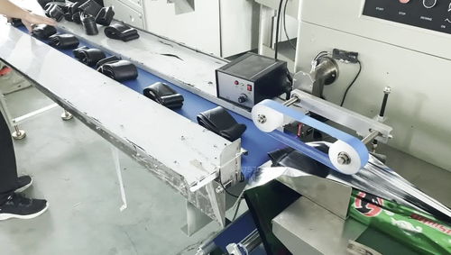 輪胎內(nèi)胎包裝機(jī)打圓孔排氣汽車內(nèi)胎自動(dòng)套袋封口機(jī)摩托車輪胎內(nèi)胎自動(dòng)打包機(jī)自行車內(nèi)胎枕式包裝機(jī)械